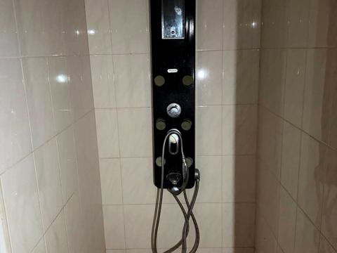 комерційна за адресою Центральна площа, 2Б