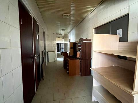 комерційна за адресою Центральна площа, 2Б