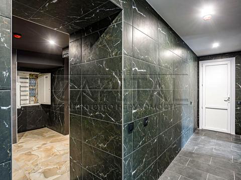 коммерческая по адресу Набережно-Крещатицкая ул., 17/18