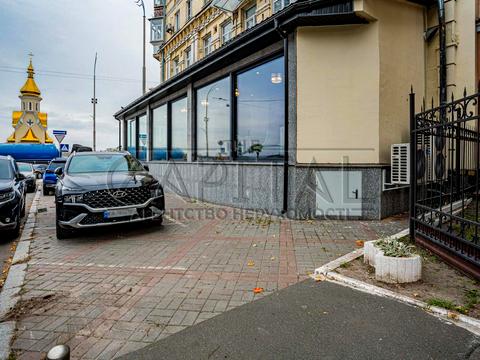 коммерческая по адресу Набережно-Крещатицкая ул., 17/18