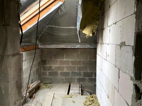 комерційна за адресою Андрея Шептицького вул., 105а