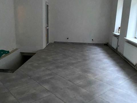 комерційна за адресою Андрея Шептицького вул., 105а