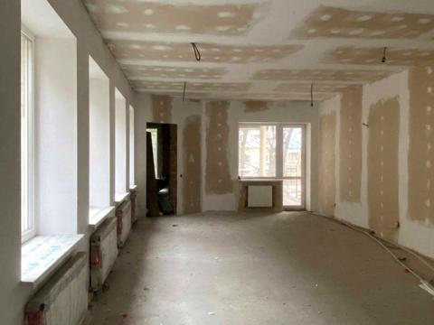 комерційна за адресою Андрея Шептицького вул., 105а