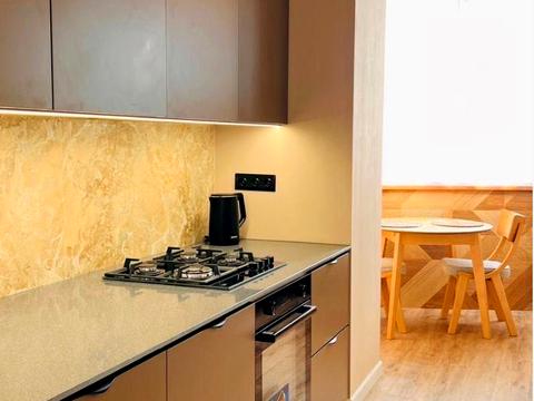 квартира за адресою Зарічанська вул., 11л