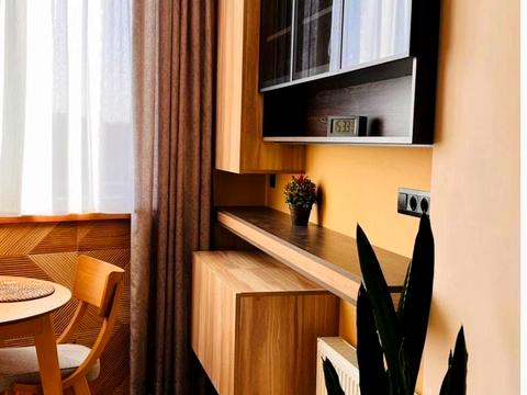 квартира за адресою Зарічанська вул., 11л