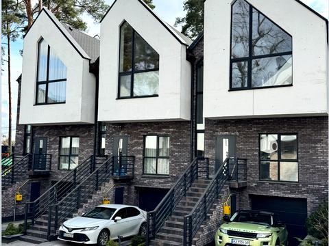 дом по адресу Евгения Коновальца ул., 49