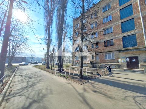 квартира за адресою Зодчих вул., 10