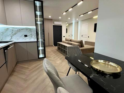 квартира за адресою Романа Левицького вул., (Будинок 4)