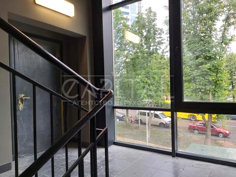 комерційна за адресою Деміївська вул., 29