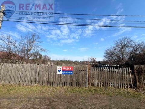 ділянка за адресою Шкільна вул., 8