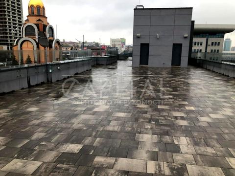 коммерческая по адресу Георгія Кірпи ул., 2