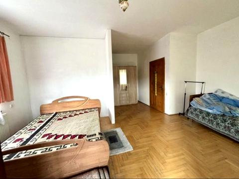 дом по адресу Независимости Украины ул.