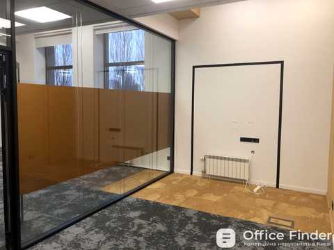 комерційна за адресою Київ, Новозабарська вул., 18
