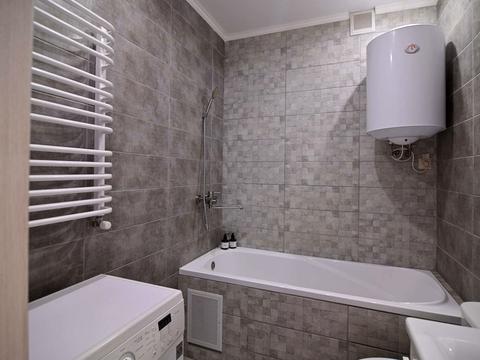 квартира за адресою Євгена Коновальця вул., 2