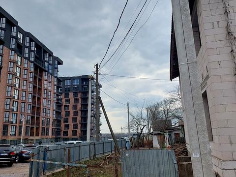 комерційна за адресою Келецька вул., 125