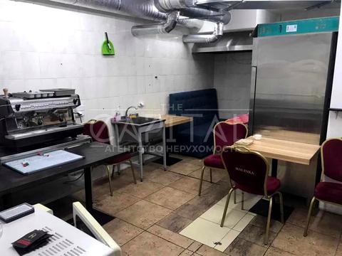 комерційна за адресою Київ, Бессарабська пл., 2