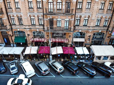 комерційна за адресою Басейна вул., 1