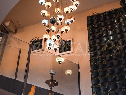 комерційна за адресою Басейна вул., 1