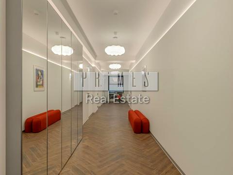 коммерческая по адресу Крещатик ул., 6