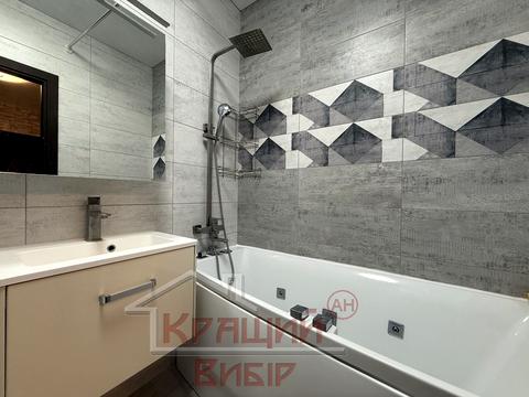 квартира по адресу Героев Днепра ул., 4