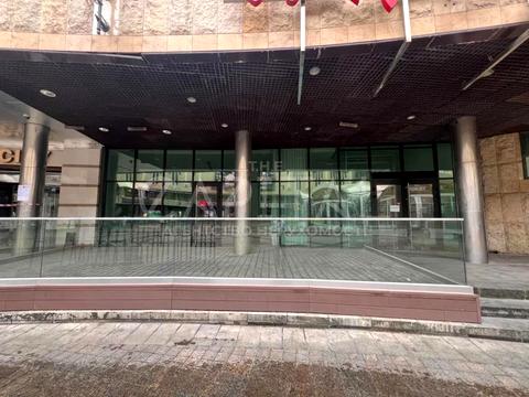 комерційна за адресою Басейна вул., 1/2