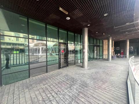 комерційна за адресою Басейна вул., 1/2