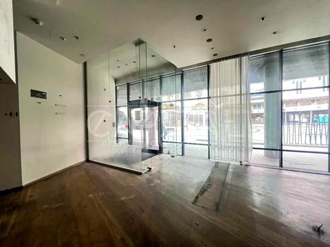 комерційна за адресою Басейна вул., 1/2