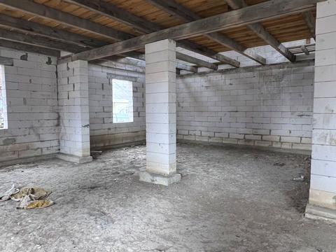 комерційна за адресою Келецька вул., 125