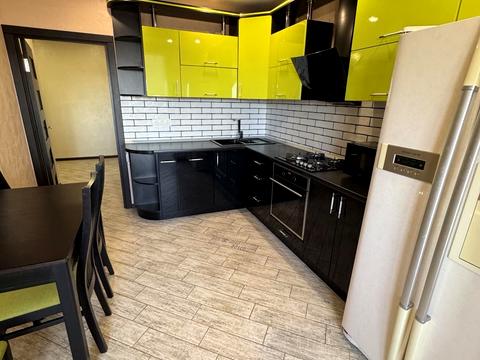 квартира за адресою Покровська вул., 99д