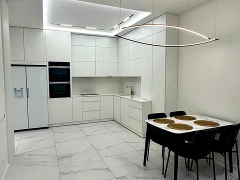 квартира за адресою Андрія Верхогляда вул. (Михайла Драгомирова), 14-А