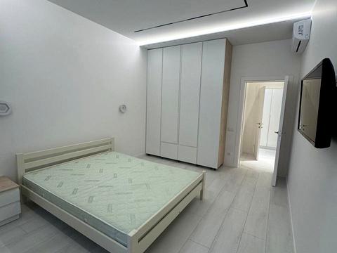 квартира за адресою Андрія Верхогляда вул. (Михайла Драгомирова), 14-А