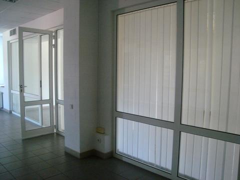 комерційна за адресою Левка Лук'яненка вул. (Василя Жуковського), 1