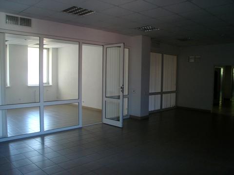 комерційна за адресою Левка Лук'яненка вул. (Василя Жуковського), 1