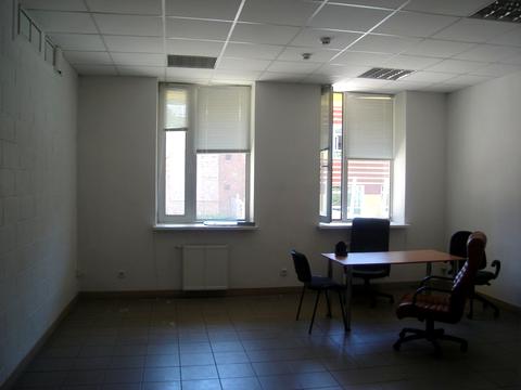 комерційна за адресою Левка Лук'яненка вул. (Василя Жуковського), 1