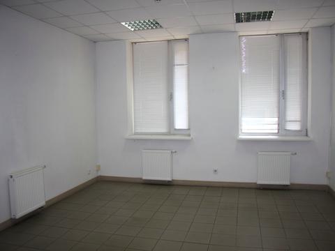 комерційна за адресою Левка Лук'яненка вул. (Василя Жуковського), 1