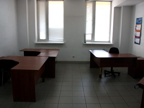 комерційна за адресою Левка Лук'яненка вул. (Василя Жуковського), 1