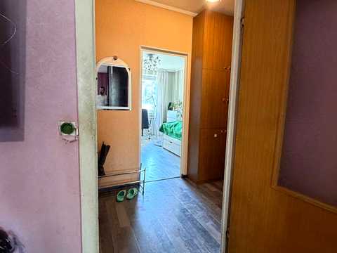 квартира за адресою Тролейбусна вул., 8
