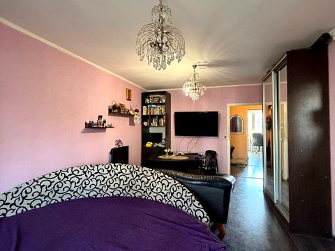 квартира за адресою Тролейбусна вул., 8