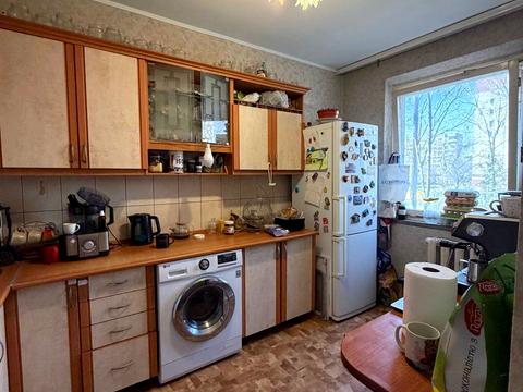 квартира за адресою Тролейбусна вул., 8