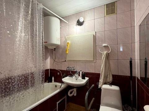 квартира за адресою Тролейбусна вул., 8