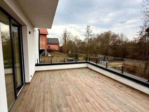 дом по адресу Зелена