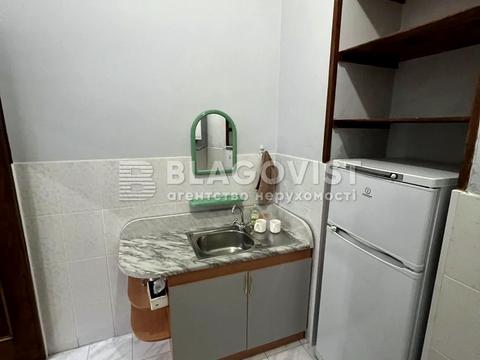 комерційна за адресою Євгена Чикаленка вул. (Пушкінська), 8