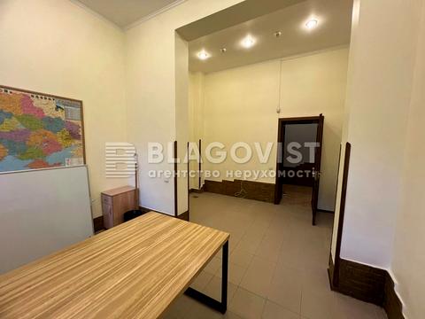 комерційна за адресою Євгена Чикаленка вул. (Пушкінська), 8