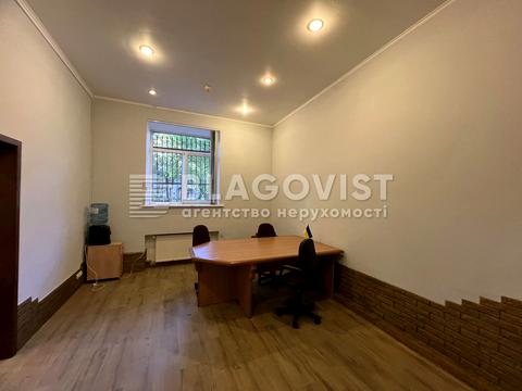 комерційна за адресою Євгена Чикаленка вул. (Пушкінська), 8