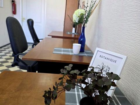 комерційна за адресою Ореста Васкула вул., 27