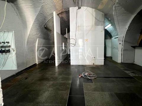 коммерческая по адресу Евгения Коновальца ул. (Щорса), 44