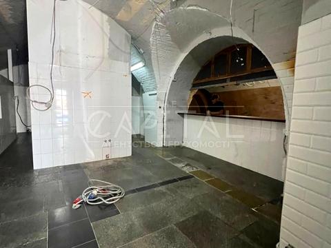 коммерческая по адресу Евгения Коновальца ул. (Щорса), 44