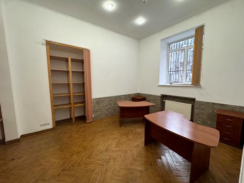 комерційна за адресою Євгена Чикаленка вул. (Пушкінська), 8