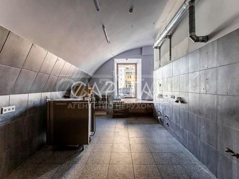 коммерческая по адресу Леси Украинки бульв., 28 В