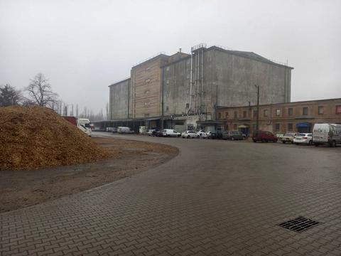 комерційна за адресою Паркова вул., 26